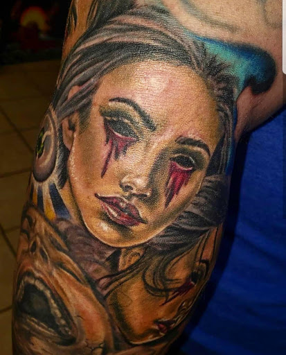 Tattoo Shop «La Rue Tattoo Inc.», reviews and photos, 351 N Central Ave, Umatilla, FL 32784, USA