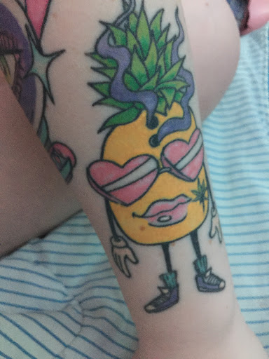 Tattoo Shop «Michiana Tattoo Emporium», reviews and photos, 116 S 11th St, Niles, MI 49120, USA