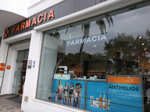 Información y opiniones sobre Farmacia Marbella Real de Marbella
