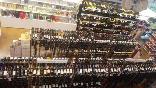 Wine Store «Kirby Wines & Liquors», reviews and photos, 2865 Kirby Rd, Memphis, TN 38119, USA