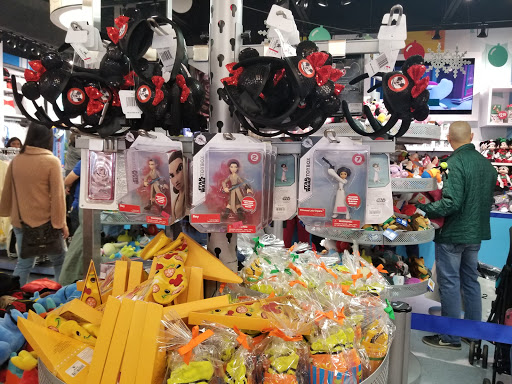 Toy Store «Disney Store», reviews and photos, 2774 Livermore Outlets Dr, Livermore, CA 94551, USA