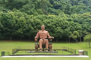 Chiang Kai-shek Statue Park image