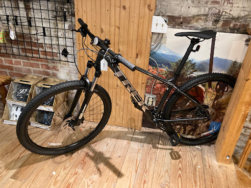 Outdoor Sports Store «Cumberland Transit», reviews and photos, 2807 West End Ave, Nashville, TN 37203, USA