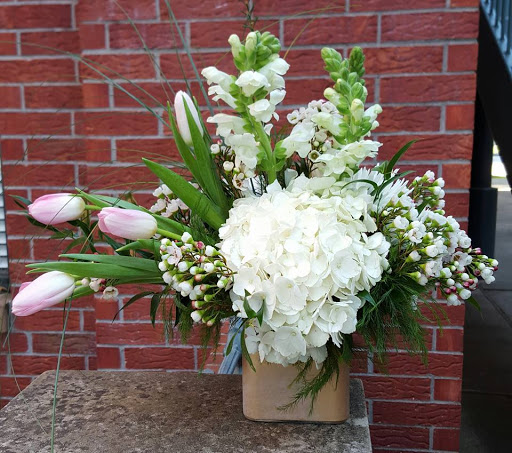 Florist «Va Va Bloom», reviews and photos, 12 N Main St, Kingwood, TX 77339, USA