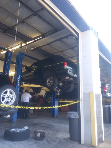 Car Repair and Maintenance «Pep Boys Auto Service & Tire», reviews and photos, 309 Lancaster Ave, Malvern, PA 19355, USA