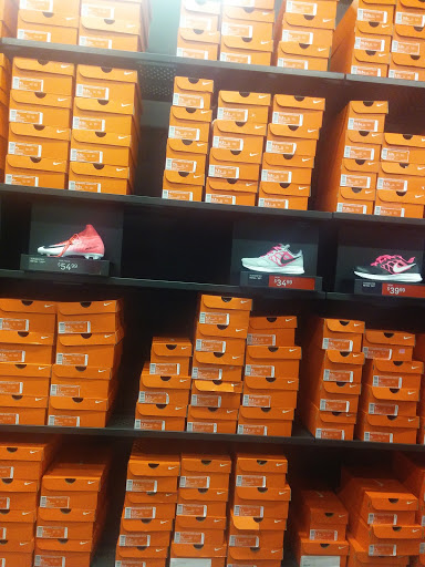Clothing Store «Nike Factory Store», reviews and photos, 2350 Grand Cypress Dr #350, Wesley Chapel, FL 33544, USA