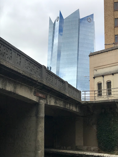 Bank «Frost Bank», reviews and photos