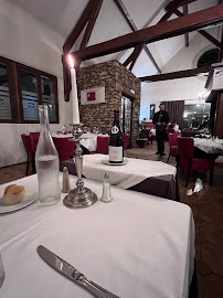 Atmosphère du Restaurant français Auberge des Charmettes à Torcy - n°18