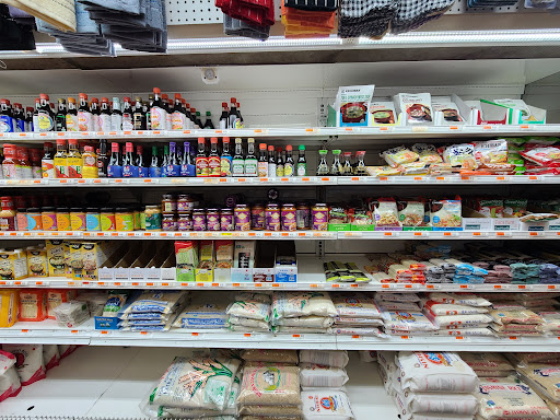 Supermarket «Berry Fresh Farm», reviews and photos, 43-26 Ditmars Blvd, Astoria, NY 11105, USA