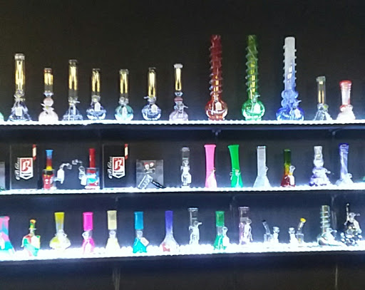 Variety Store «The Vape Shop», reviews and photos, 1170 Oslo Rd #2, Vero Beach, FL 32962, USA