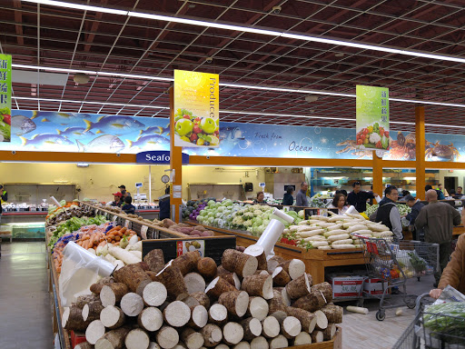 Asian Grocery Store «Great Wall Supermarket», reviews and photos, 700 Hungerford Dr, Rockville, MD 20850, USA