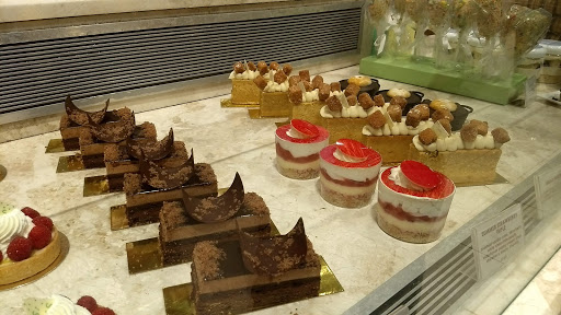 Dessert Shop «Sucré», reviews and photos, 3025 Magazine St, New Orleans, LA 70115, USA