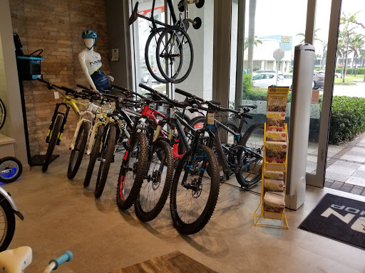 Bicycle Store «Fusion Pro Bike Shop», reviews and photos, 14811 Biscayne Blvd, Miami, FL 33181, USA