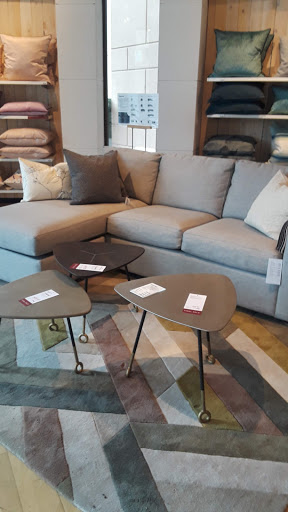 Furniture Store «Crate and Barrel», reviews and photos, 7014-604 E Camelback Rd, Scottsdale, AZ 85251, USA