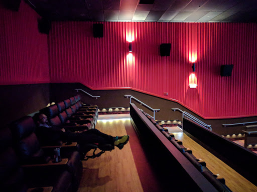 Movie Theater «Regal Cinemas Crocker Park 16 & IMAX», reviews and photos, 30147 Detroit Ave, Westlake, OH 44145, USA