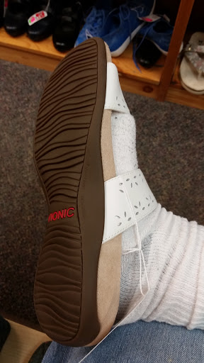 Shoe Store «Schuler Shoes: Woodbury», reviews and photos, 10150 Hudson Rd, Woodbury, MN 55129, USA