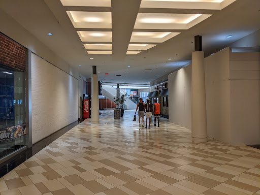Shopping Mall «Crossgates Mall», reviews and photos, 1 Crossgates Mall Rd, Albany, NY 12203, USA