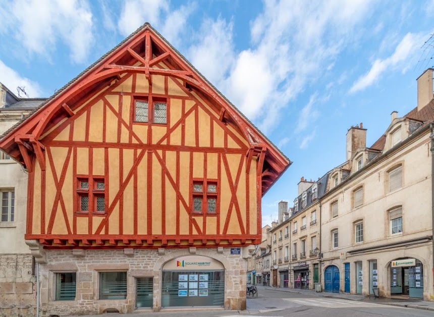 SQUARE HABITAT à Dijon ( )