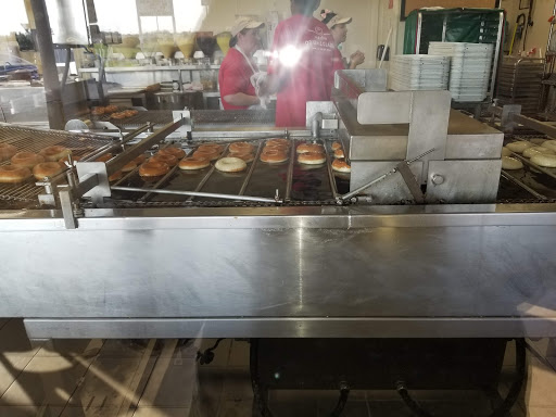 Donut Shop «Krispy Kreme», reviews and photos, 114 N Dupont Hwy, New Castle, DE 19720, USA