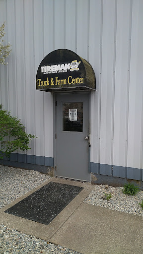 Tire Shop «Tireman Auto Service Centers», reviews and photos, 532 Illinois Ave, Maumee, OH 43537, USA