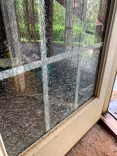 Glass & Mirror Shop «Charlottesville Glass & Mirror», reviews and photos, 1428 E High St, Charlottesville, VA 22902, USA