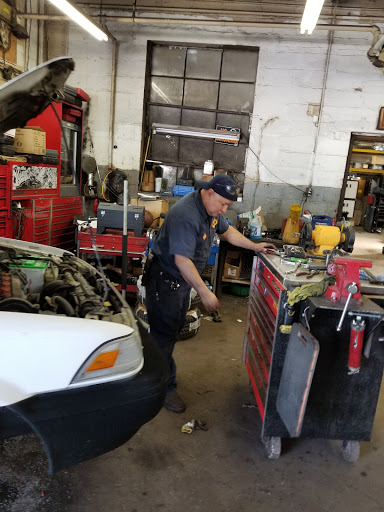 Car Repair and Maintenance «Midas», reviews and photos, 60-34 Eliot Ave, Maspeth, NY 11378, USA