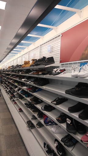 Clothing Store «Ross Dress for Less», reviews and photos, 7338 Gall Blvd, Zephyrhills, FL 33541, USA