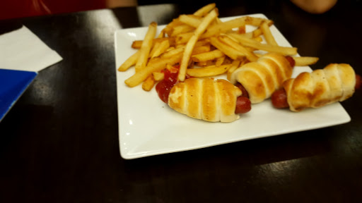 Sports Bar «Dave & Busters», reviews and photos