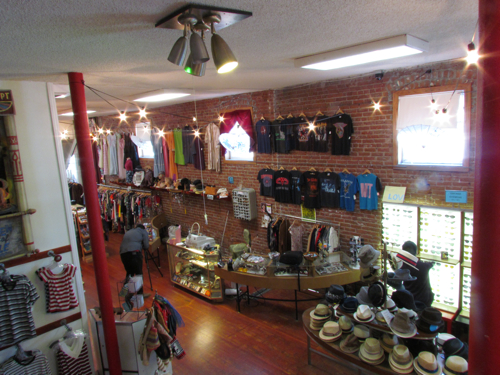 Clothing Store «La Bomba Vintage Clothing», reviews and photos, 195 W 2nd St, Pomona, CA 91766, USA