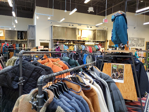 Camping Store «REI», reviews and photos, 7531 North Point Pkwy, Alpharetta, GA 30022, USA