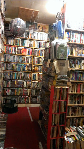 Comic Book Store «Hole In The Wall Books», reviews and photos, 905 W Broad St, Falls Church, VA 22046, USA