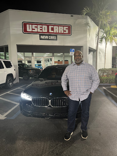 Car Dealer «Joey Accardi Chrysler, Dodge, Jeep, Ram», reviews and photos, 909 S Federal Hwy, Pompano Beach, FL 33062, USA