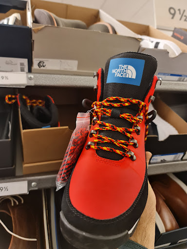 Department Store «Nordstrom Rack Chicago Avenue», reviews and photos, 101 E Chicago Ave, Chicago, IL 60611, USA