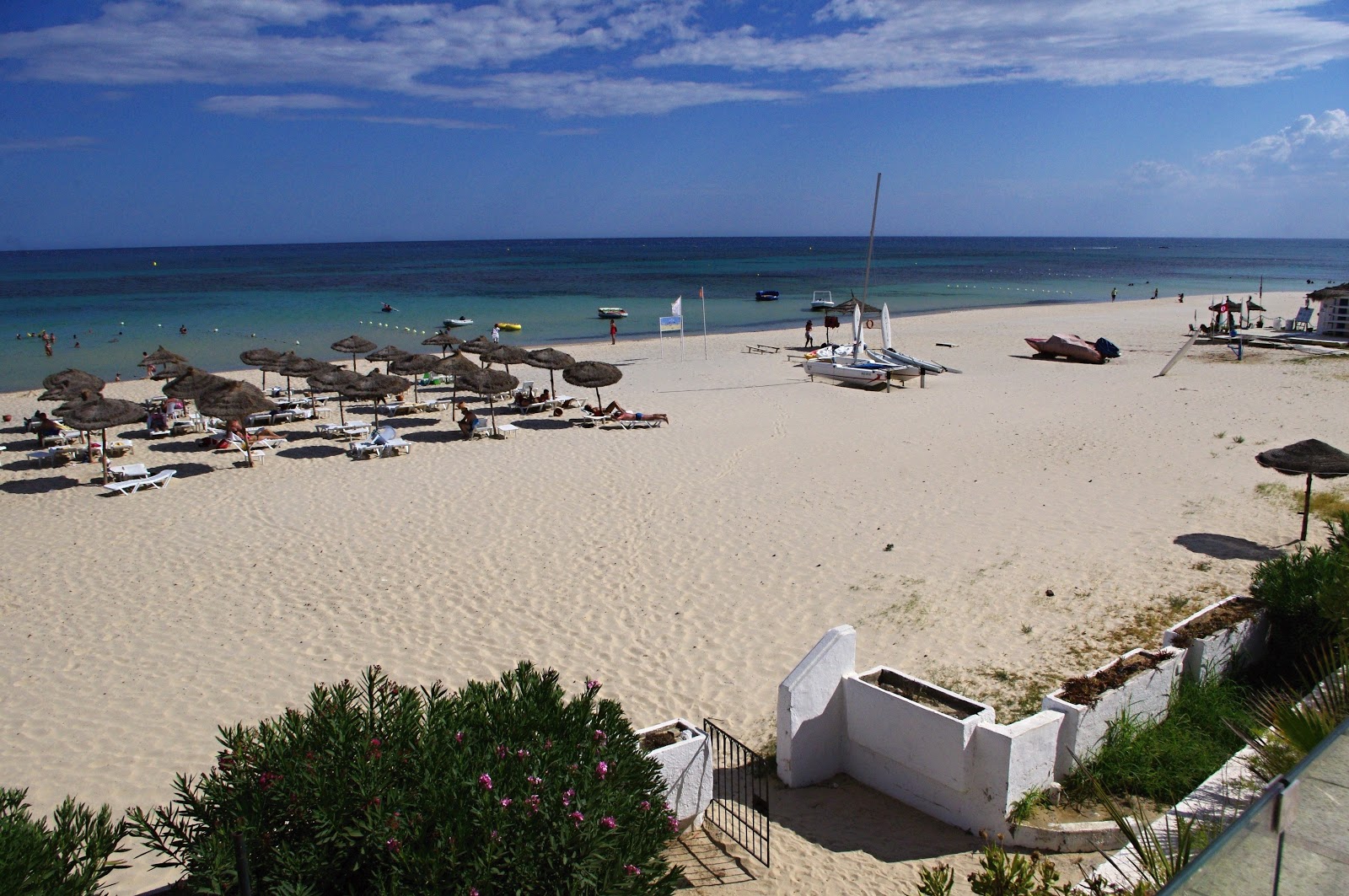 Foto van Plage de Hammamet met turquoise puur water oppervlakte