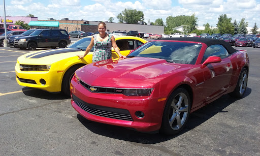 Car Dealer «Vic Canever Chevrolet», reviews and photos, 3000 Owen Rd, Fenton, MI 48430, USA