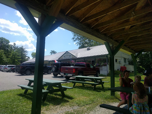 Gift Shop «Quechee Gorge Gifts & Sportswear», reviews and photos, 6053 Woodstock Rd, Quechee, VT 05059, USA