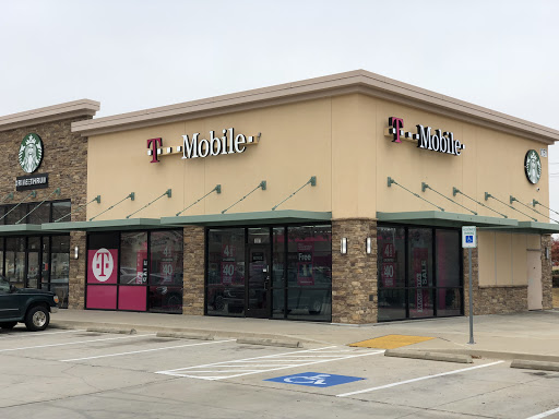 Cell Phone Store «T-Mobile», reviews and photos, 1757 E Hebron Pkwy, Carrollton, TX 75010, USA