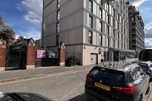 Premier Inn Slough Central South (Windsor Road) hotel image