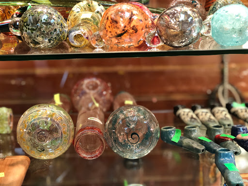 Cigar Shop «West Side Smoke Shop», reviews and photos, 712 Bridge St NW, Grand Rapids, MI 49504, USA