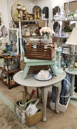 Thrift Store «BOARDWALK THRIFT», reviews and photos, 1501 Aster Ave, Akron, OH 44301, USA