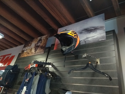 Motorcycle Dealer «KTM Los Angeles», reviews and photos, 426 N La Cienega Blvd, Los Angeles, CA 90048, USA