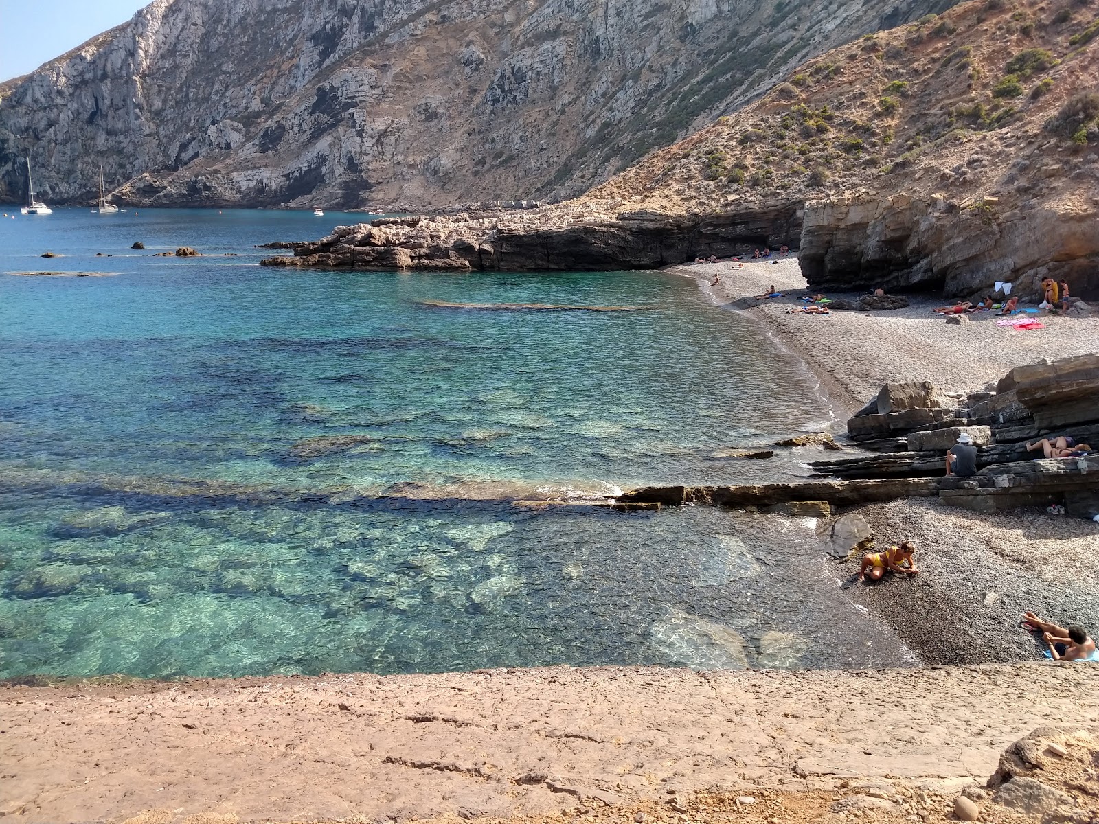 Foto von La Praia dei Nacchi mit kleine bucht