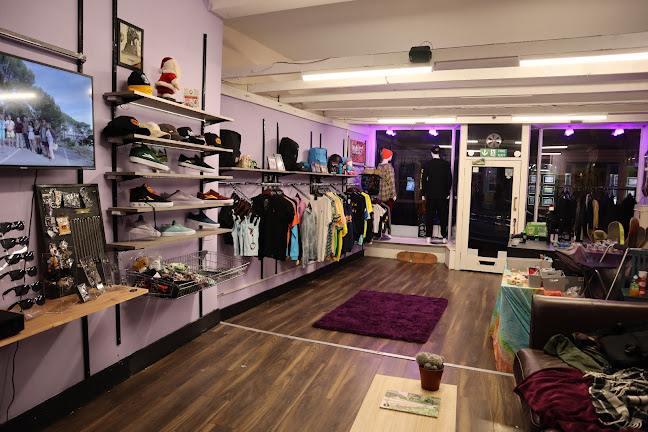 Reviews of Chill Out Skate Shop in Telford - Sporting goods store