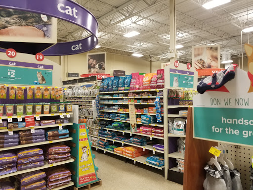 Pet Supply Store «PetSmart», reviews and photos, 1130 SE Everett Mall Way, Everett, WA 98208, USA