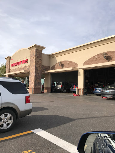 Tire Shop «Discount Tire Store - Gilbert, AZ», reviews and photos, 2623 S Market St, Gilbert, AZ 85295, USA