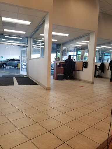 Toyota Dealer «One Toyota of Oakland», reviews and photos, 8181 Oakport St, Oakland, CA 94621, USA