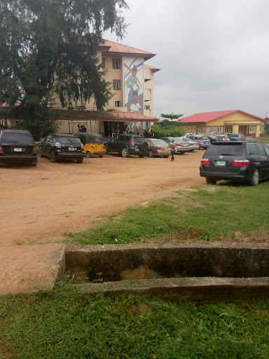 Isolo General Hospital, Isolo Rd, Isaga Tedo, Ikeja, Nigeria, Internist, state Lagos