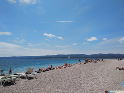Potocine beach'in fotoğrafı - rahatlamayı sevenler arasında popüler bir yer