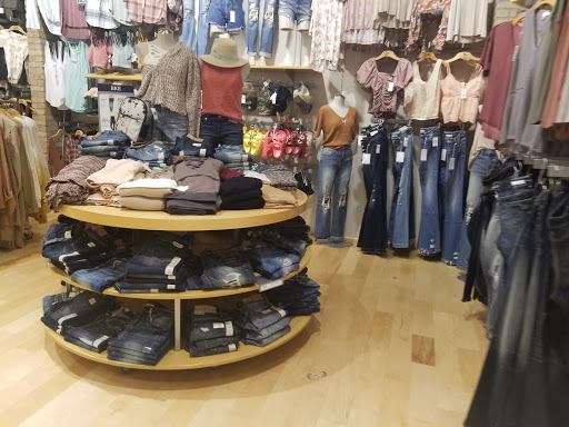 Shopping Mall «Muncie Mall», reviews and photos, 3501 N Granville Ave, Muncie, IN 47303, USA