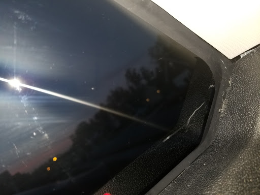 Auto Body Shop «Gray & Wells Collision Center», reviews and photos, 2005 E 10th St, Jeffersonville, IN 47130, USA